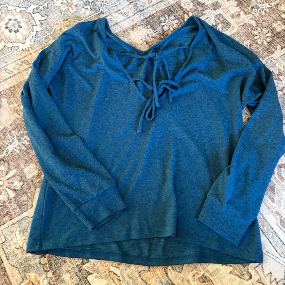 Open Back Long sleeve shirt